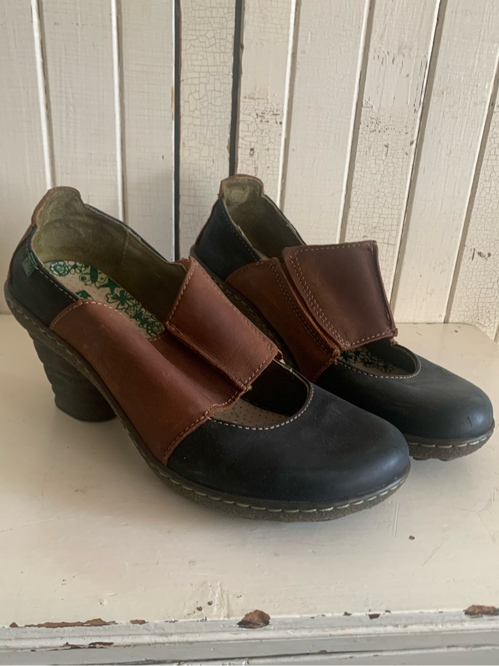 El Naturalista Desert Leather Brown & Black Block Heel Pumps Size 40
